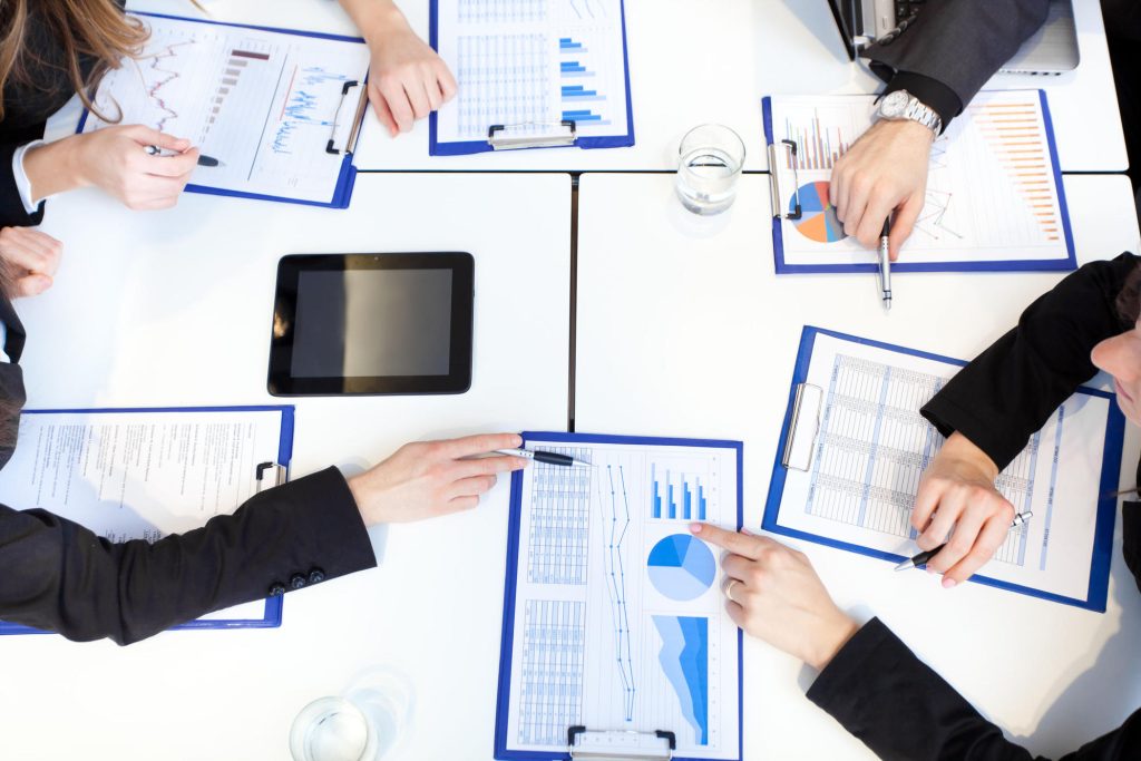 tendery-na-obsluzhivanie-zhilja-kak-sjekonomit-i-vybrat-nadezhnogo-podrjadchika