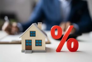 Ипотечный бум 2026 года: почему портфель кредитов растет быстрее цен на недвижимость и чем это грозит заемщикам.